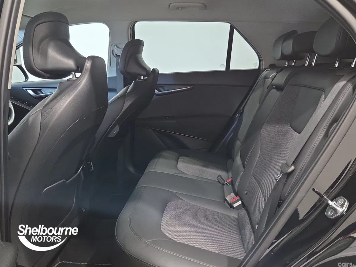 Kia Niro Estate, Petrol Hybrid, 2023, Black