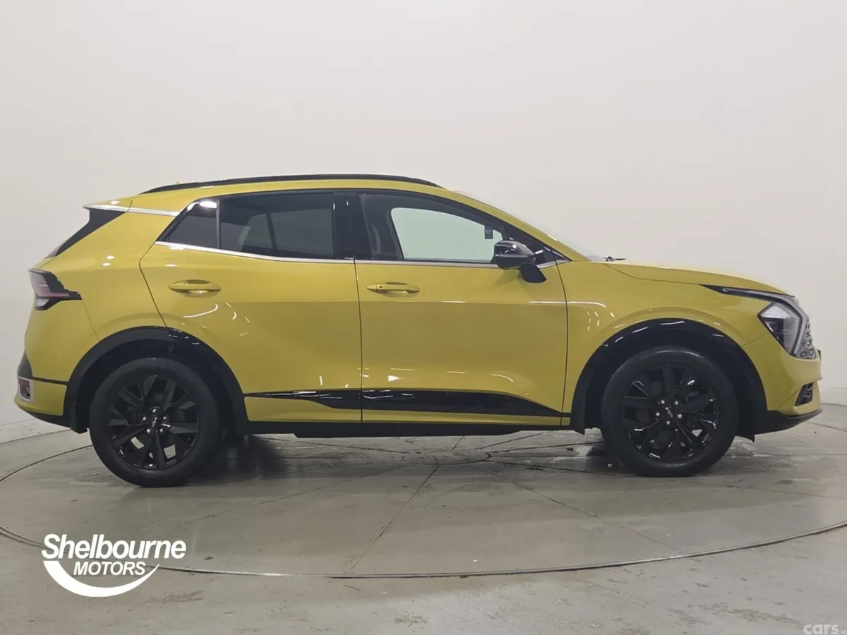 Kia Sportage Estate, Petrol Hybrid, 2023, Yellow