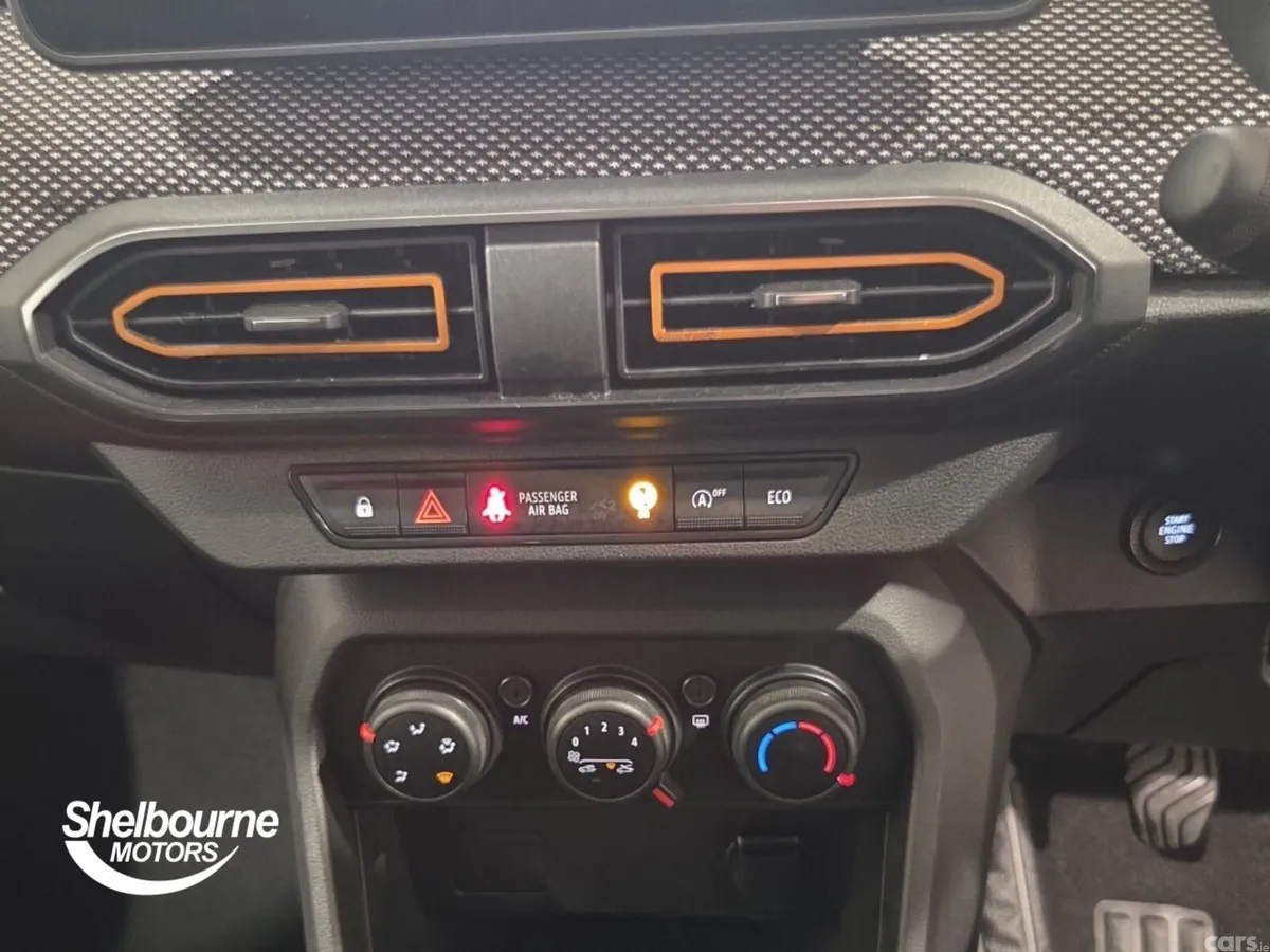 Dacia Sandero Stepway Hatchback, Petrol Gas, 2022, Orange