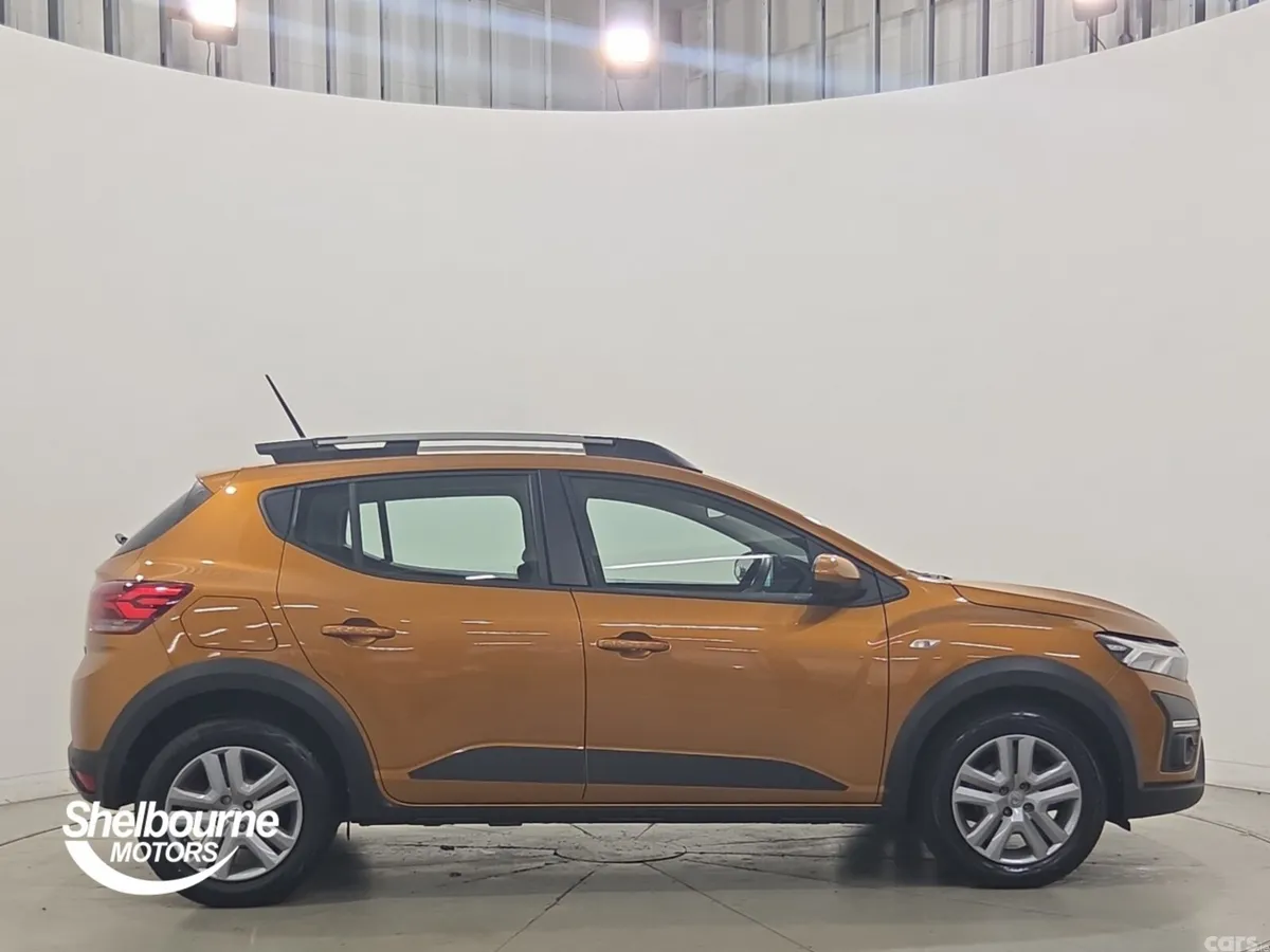 Dacia Sandero Stepway Hatchback, Petrol Gas, 2022, Orange