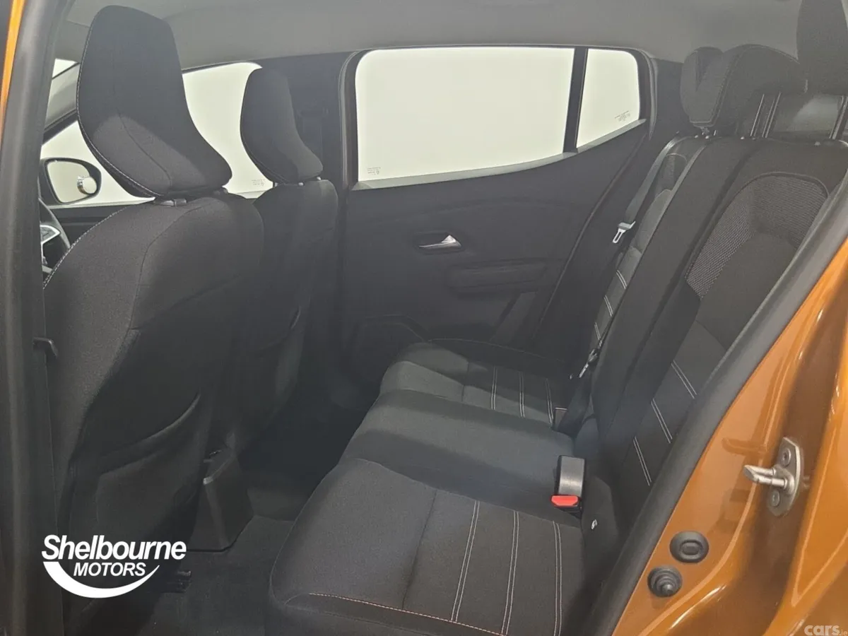 Dacia Sandero Stepway Hatchback, Petrol Gas, 2022, Orange