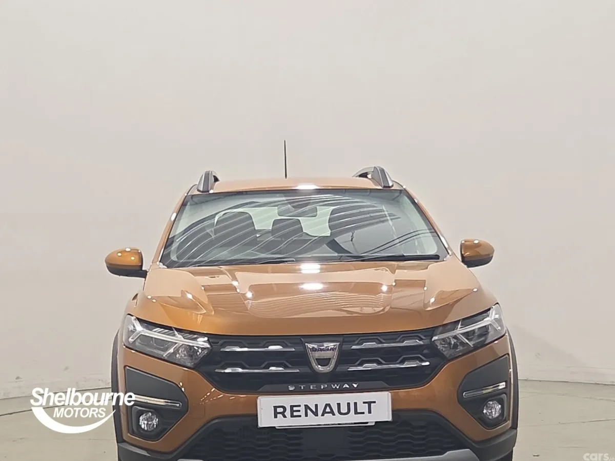 Dacia Sandero Stepway Hatchback, Petrol Gas, 2022, Orange