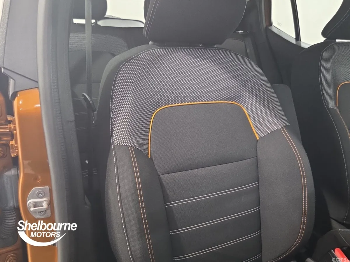 Dacia Sandero Stepway Hatchback, Petrol Gas, 2022, Orange