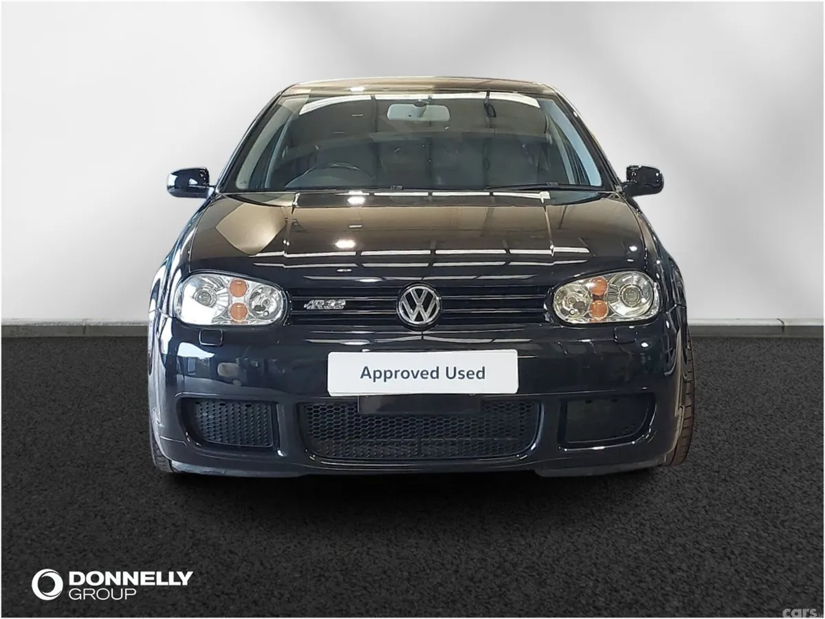 Volkswagen Golf Hatchback, Petrol, 2004, Black