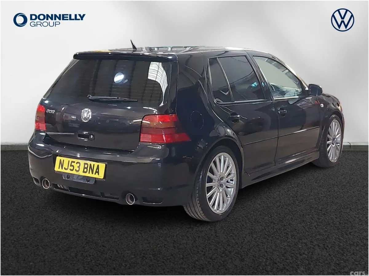 Volkswagen Golf Hatchback, Petrol, 2004, Black