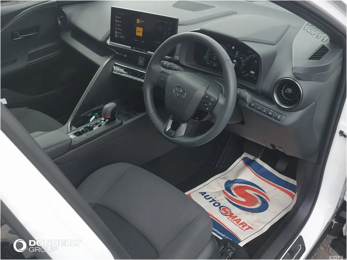 Toyota C-HR Hatchback, Petrol Hybrid, 2024, White