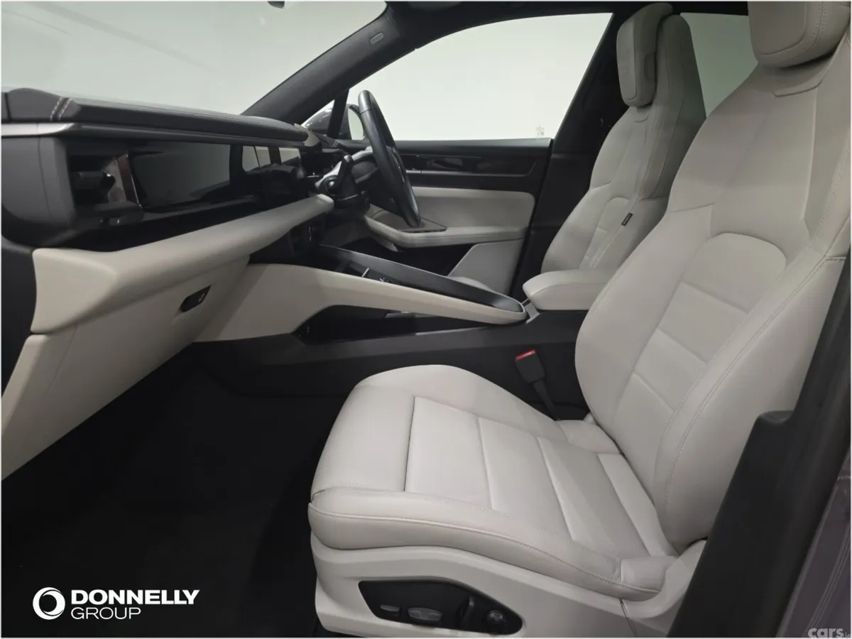 Porsche Macan , Electric, 2025, Purple