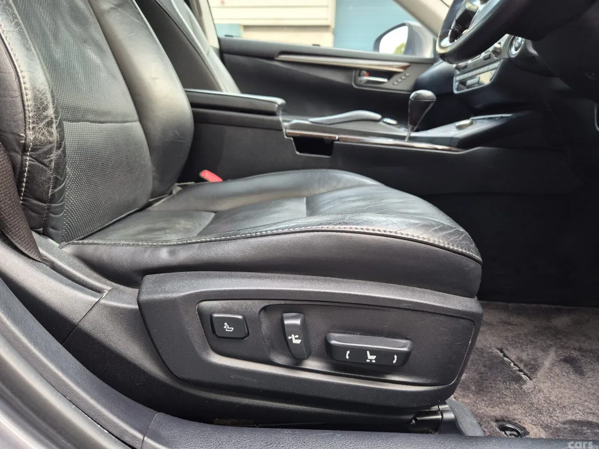 Lexus ES Saloon, Petrol Hybrid, 2015, Grey