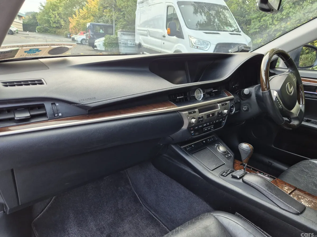 Lexus ES Saloon, Petrol Hybrid, 2015, Grey