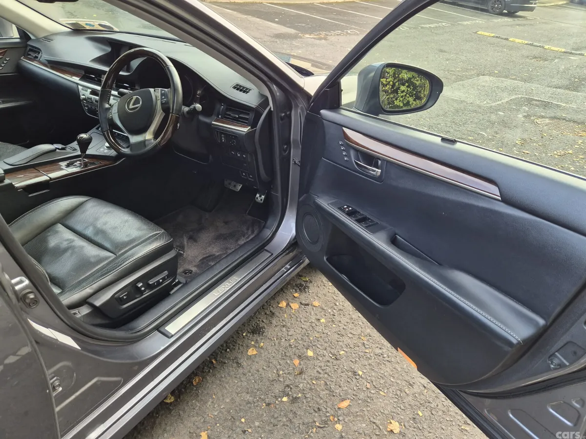 Lexus ES Saloon, Petrol Hybrid, 2015, Grey