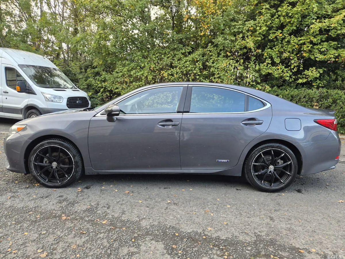 Lexus ES Saloon, Petrol Hybrid, 2015, Grey