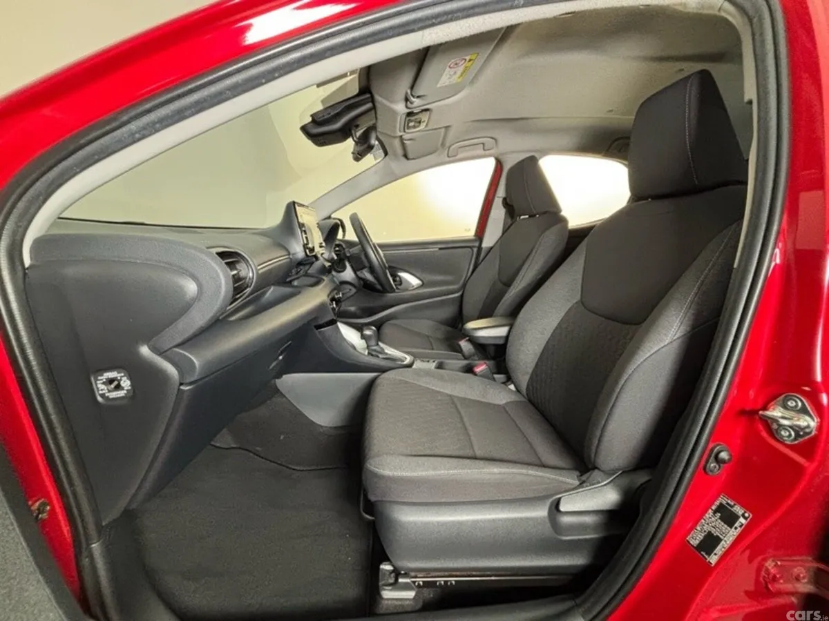 Toyota Yaris Hatchback, Petrol Hybrid, 2022, Red