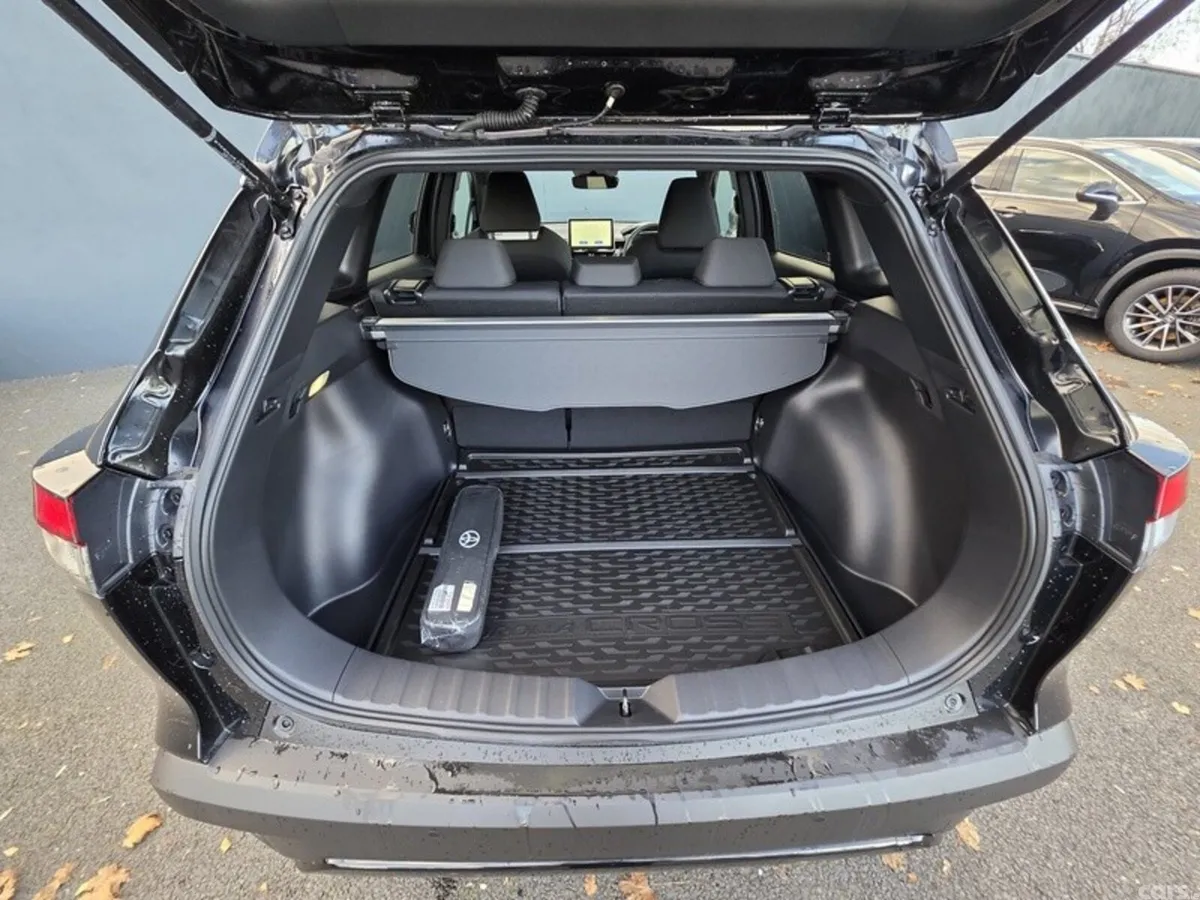 Toyota Corolla Cross SUV, Petrol Hybrid, 2025, Black