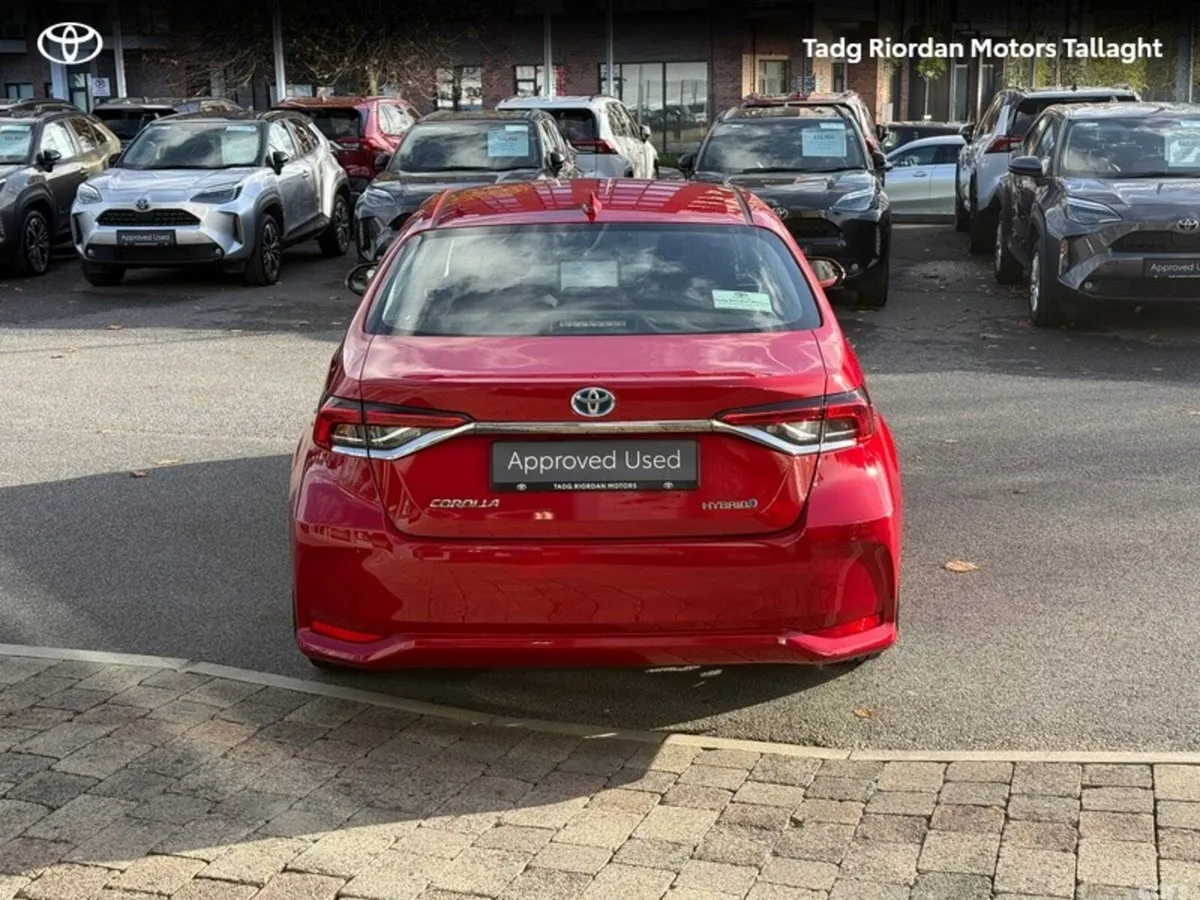 Toyota Corolla Saloon, Petrol Hybrid, 2023, Red