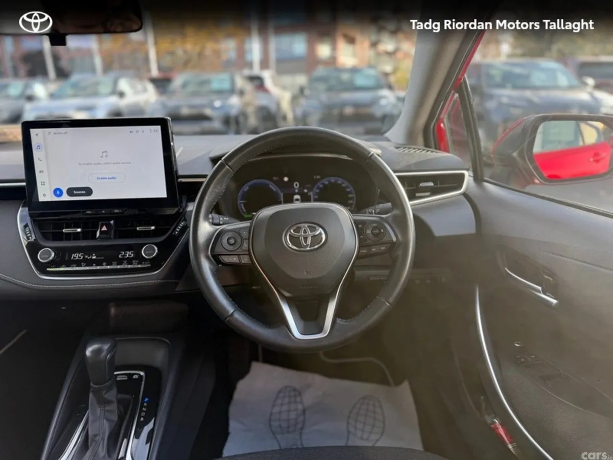Toyota Corolla Saloon, Petrol Hybrid, 2023, Red