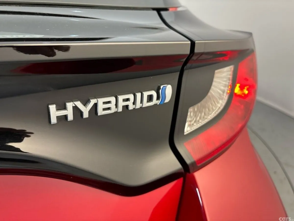 Toyota Yaris Hatchback, Petrol Hybrid, 2022, Red