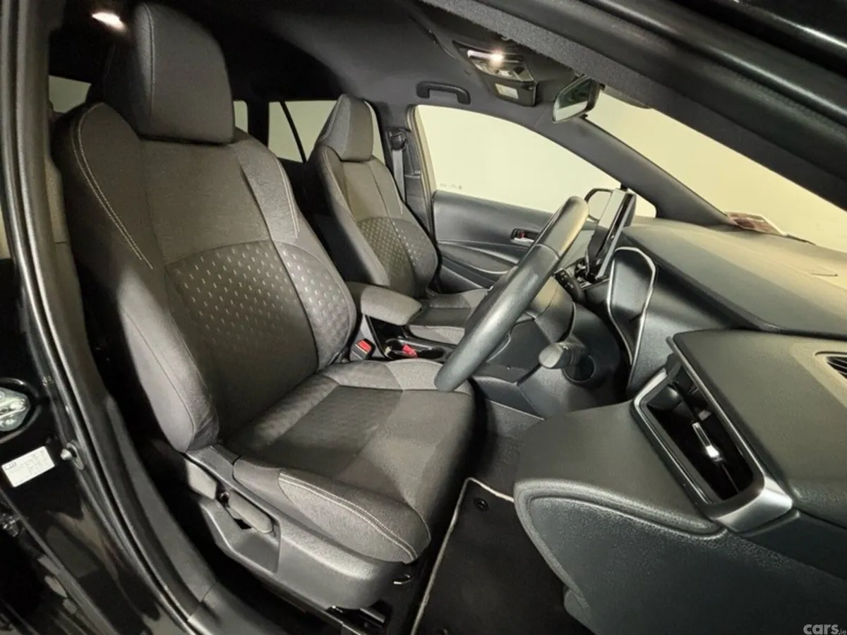 Toyota Corolla Estate, Petrol Hybrid, 2025, Black