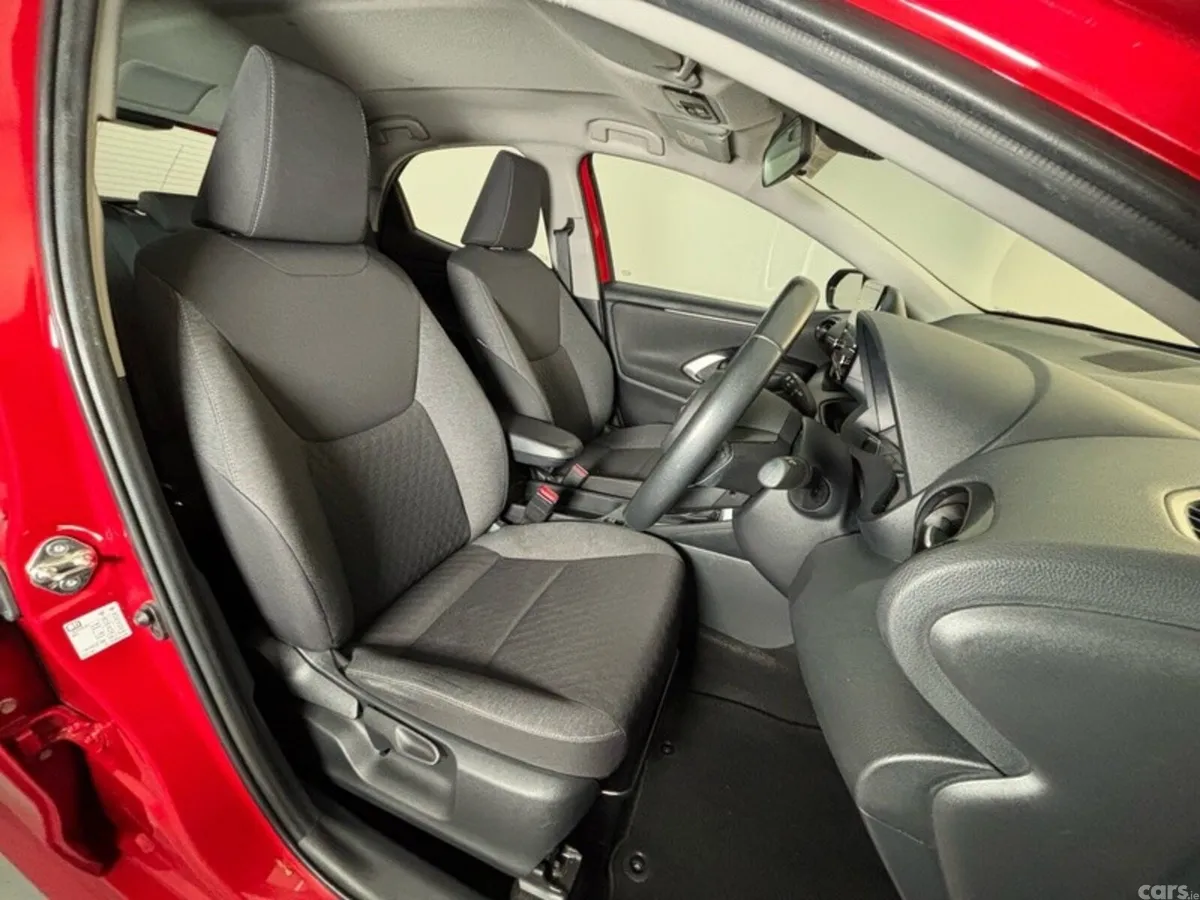 Toyota Yaris Hatchback, Petrol Hybrid, 2022, Red