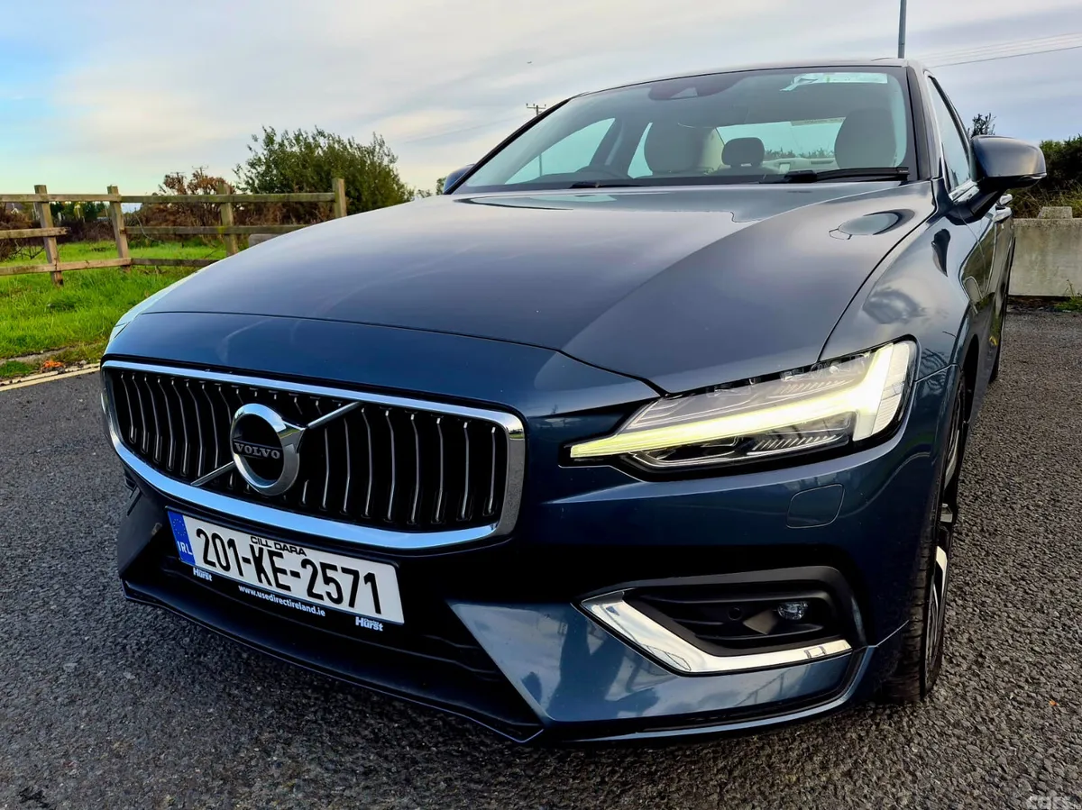 Volvo S60 Saloon, Petrol, 2020, Blue