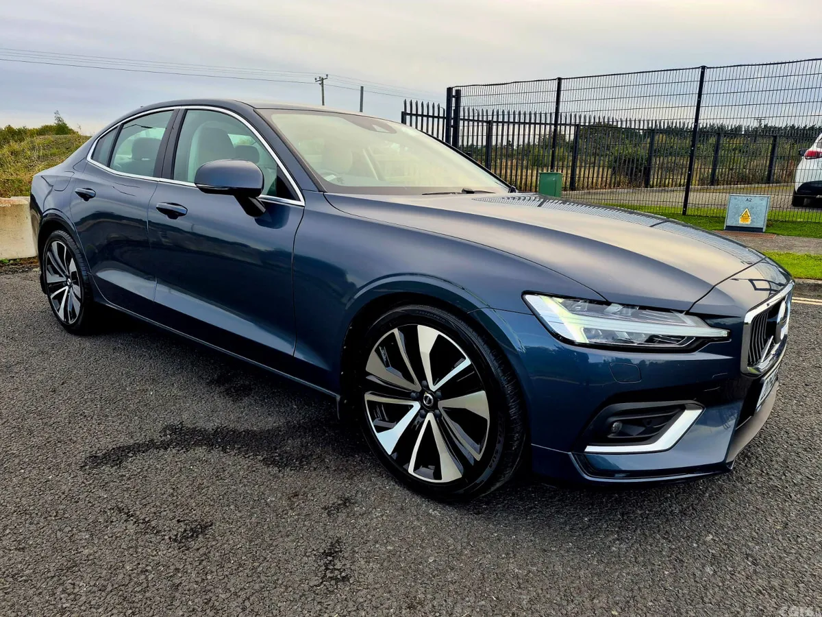 Volvo S60 Saloon, Petrol, 2020, Blue