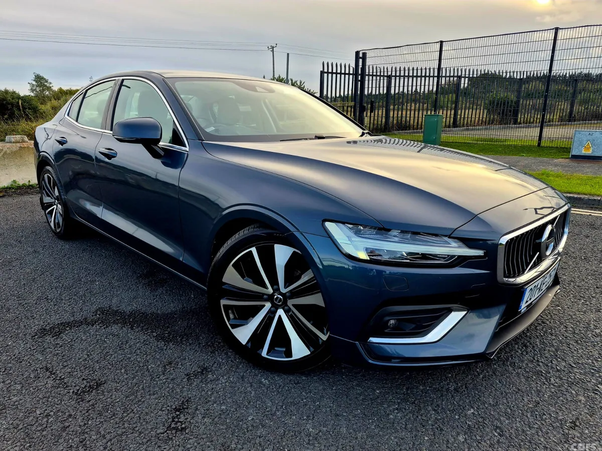 Volvo S60 Saloon, Petrol, 2020, Blue