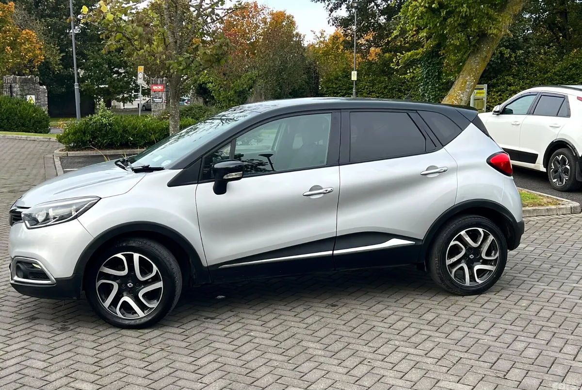 Renault Captur Hatchback, Diesel, 2014, Silver