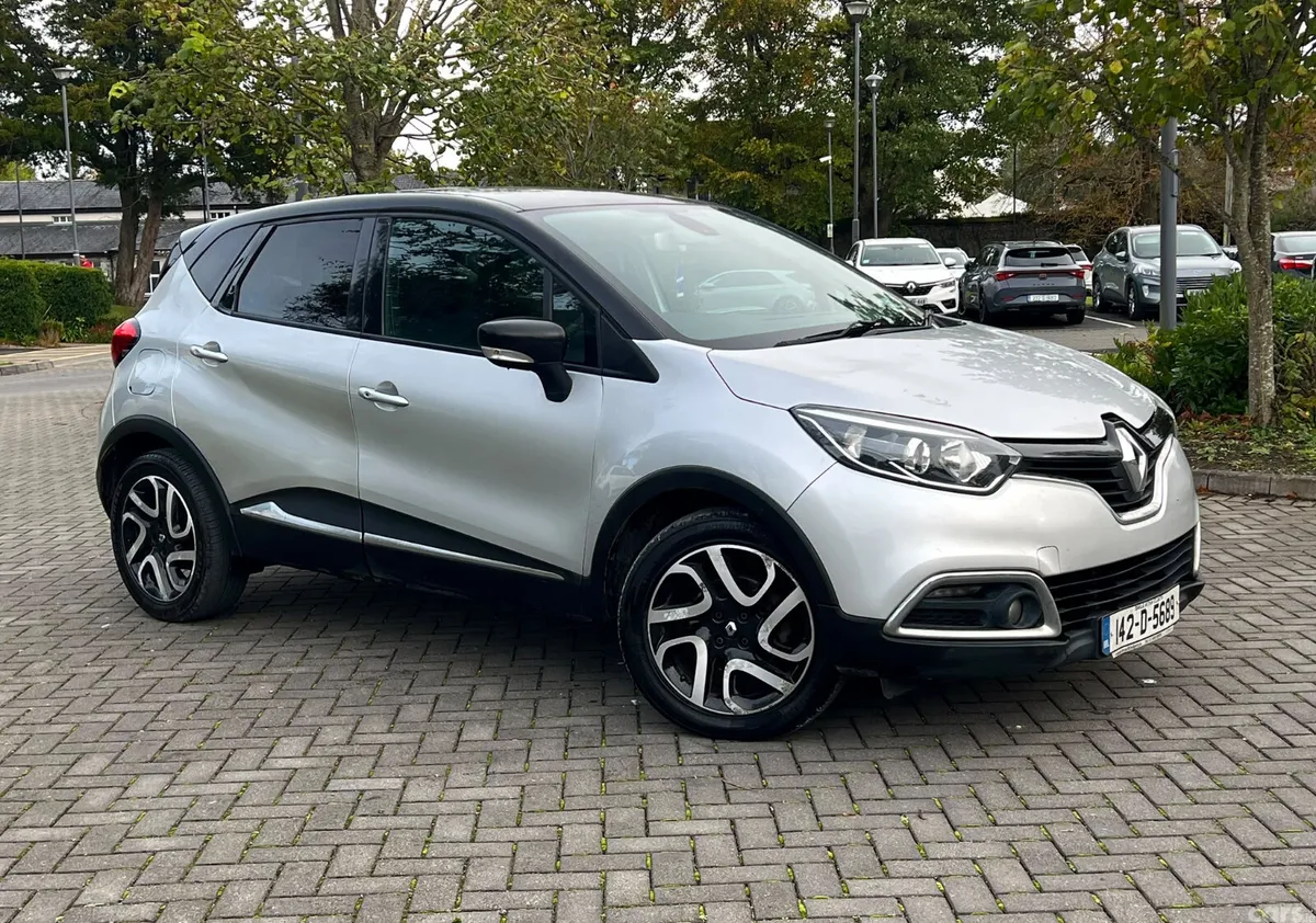 Renault Captur Hatchback, Diesel, 2014, Silver