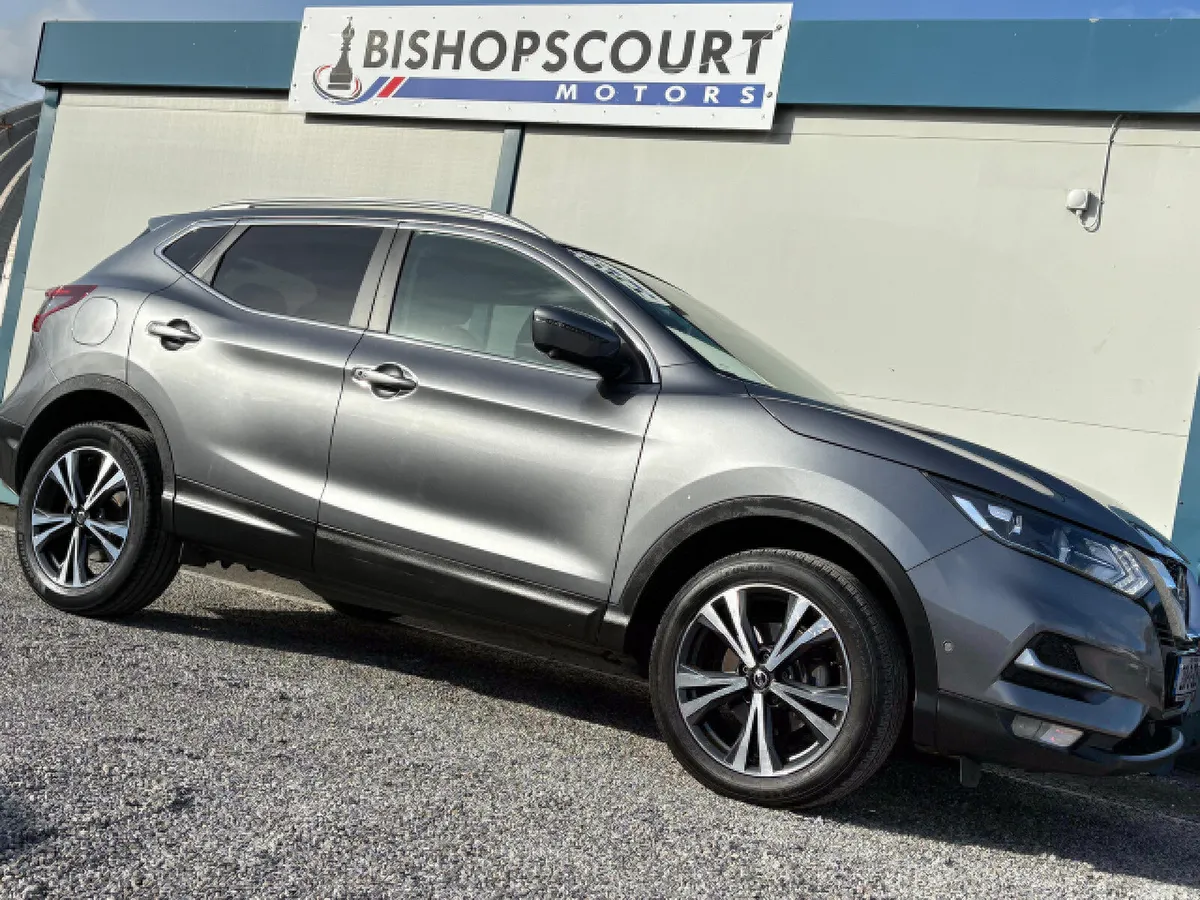 Nissan Qashqai Hatchback, Diesel, 2020, Grey