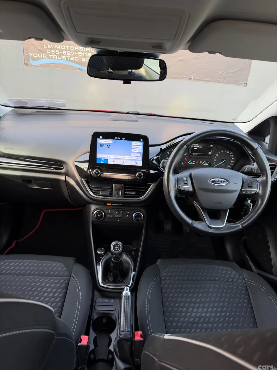 Ford Fiesta Hatchback, Petrol, 2018, Red