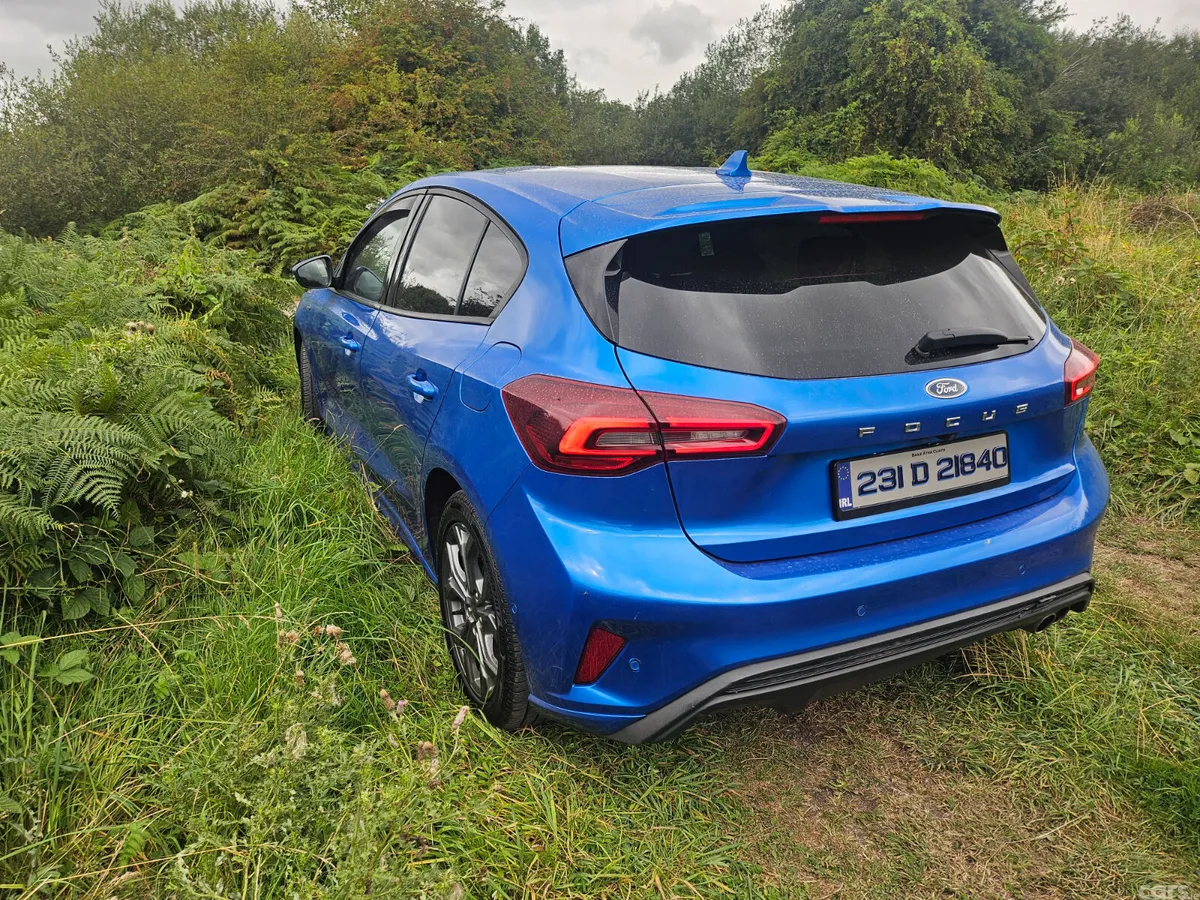 Ford Focus Hatchback, Petrol, 2023, Blue