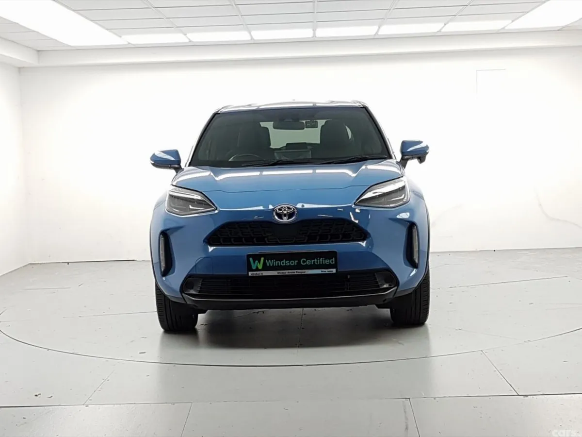 Toyota Yaris Cross SUV, Petrol Hybrid, 2023, Blue
