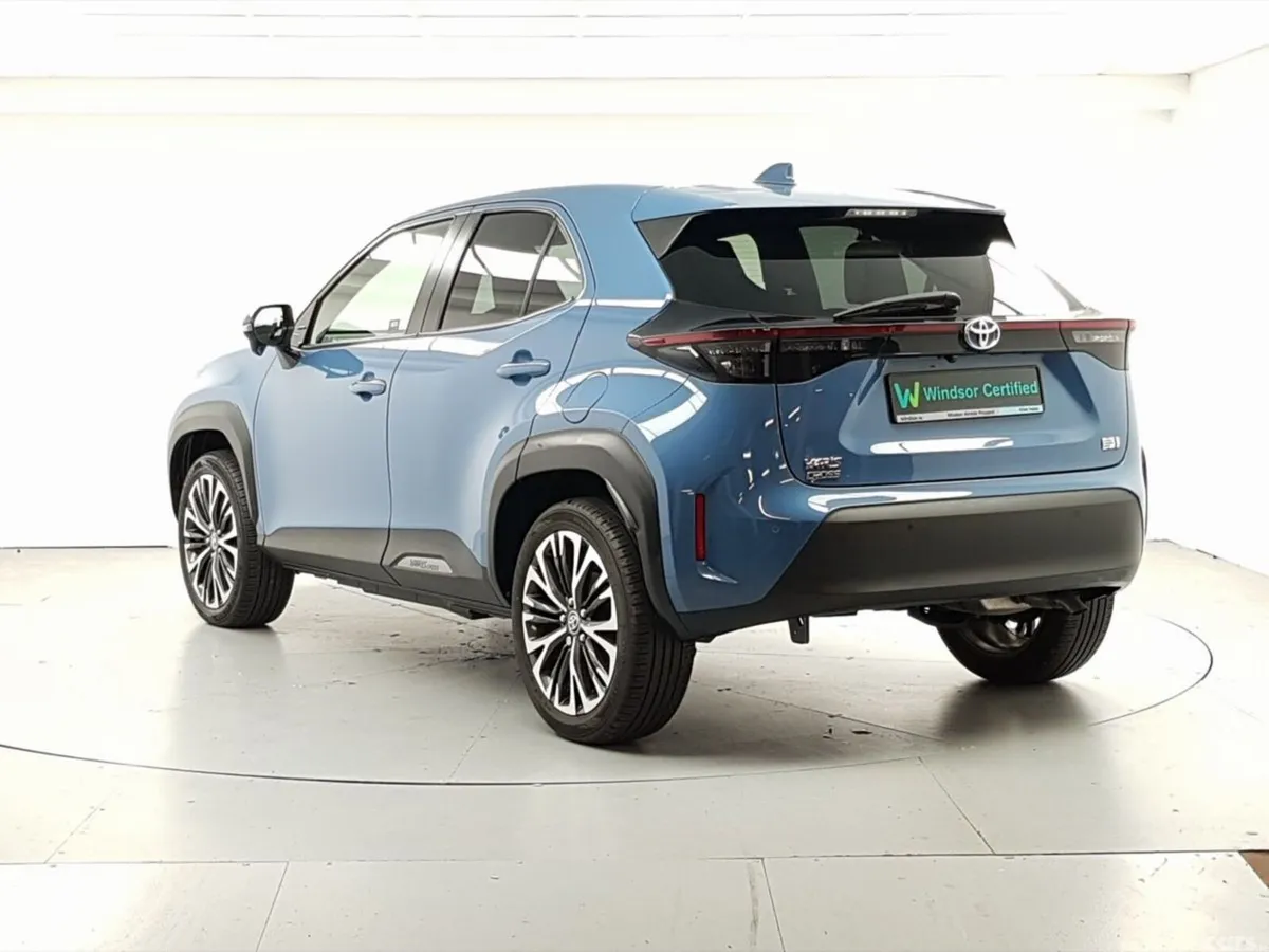 Toyota Yaris Cross SUV, Petrol Hybrid, 2023, Blue