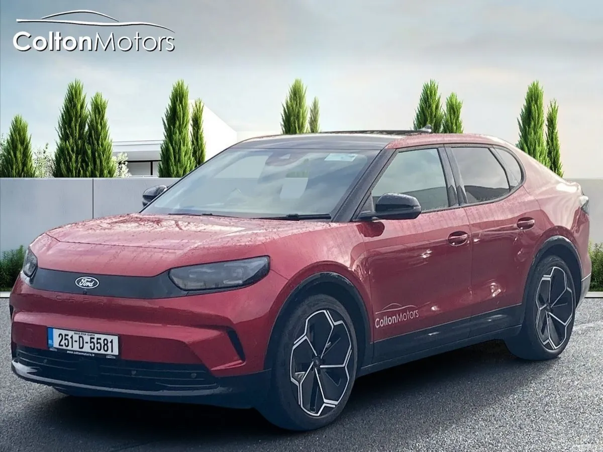 Ford Capri MPV, Electric, 2025, Red