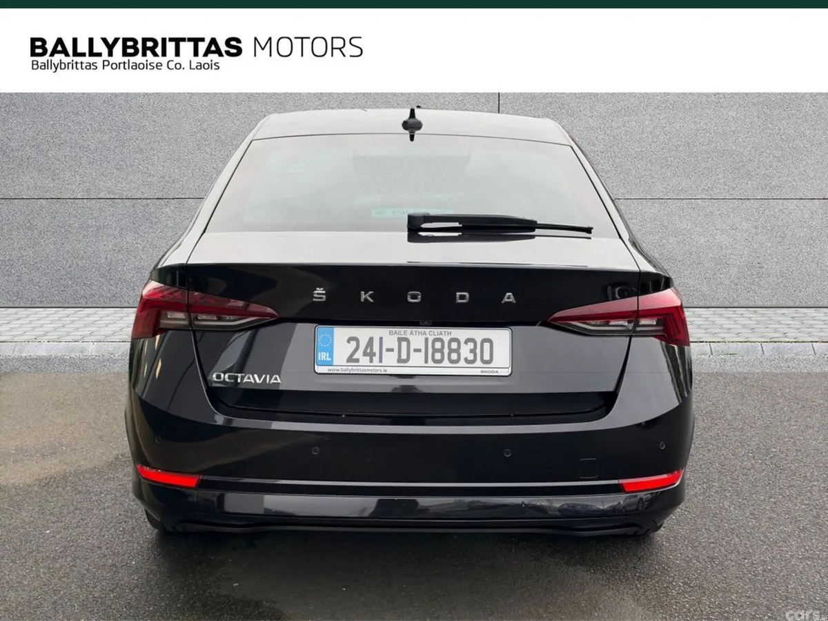 Skoda Octavia Saloon, Diesel, 2024, Black