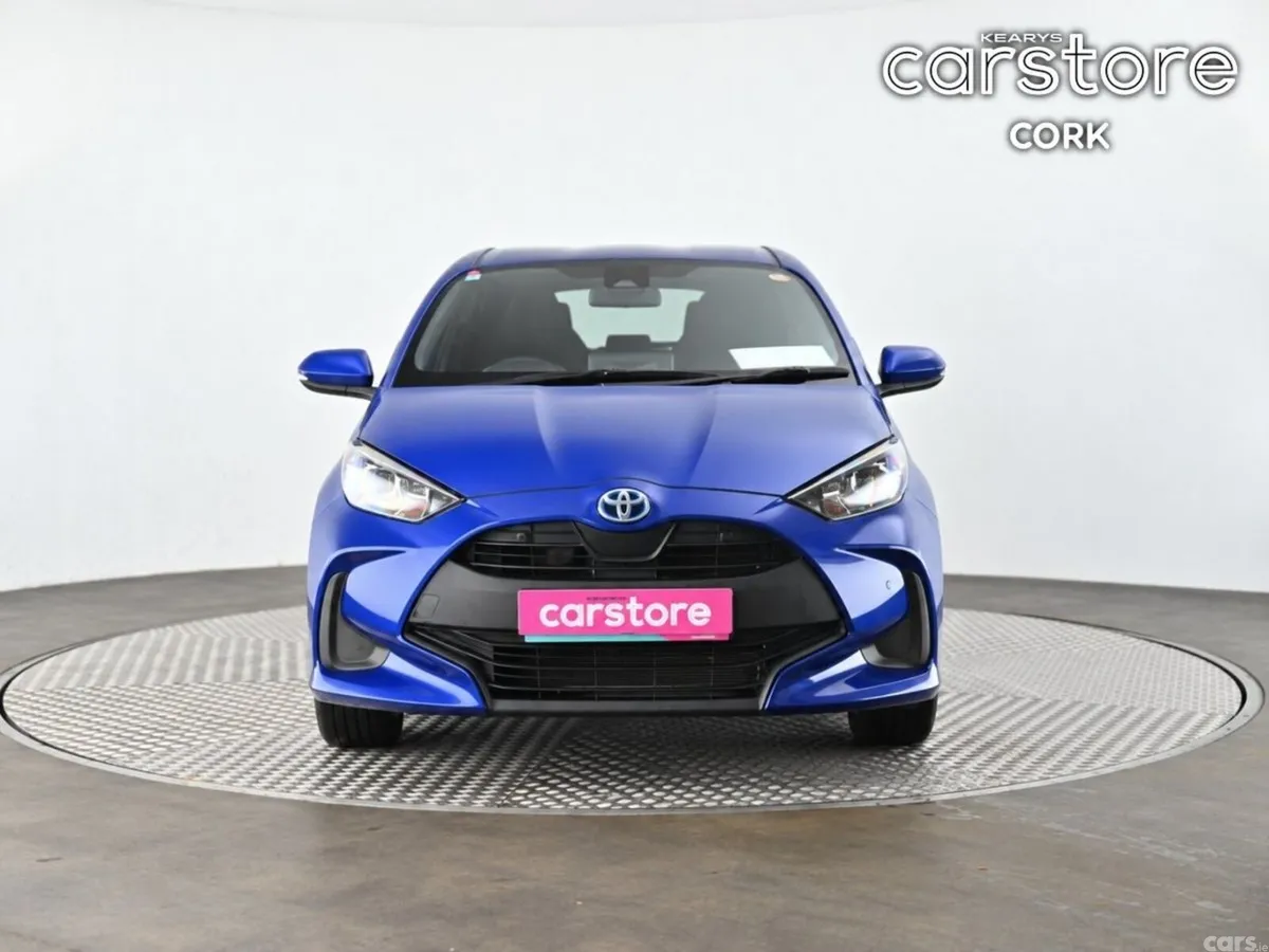 Toyota Yaris Hatchback, Petrol Hybrid, 2022, Blue