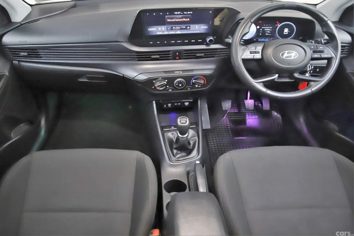 Hyundai i20 Hatchback, Petrol, 2024, Grey