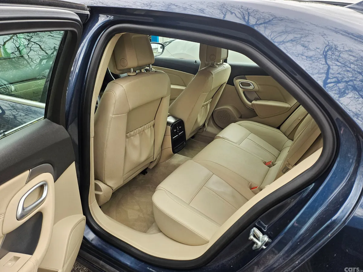 Saab 9-5 Saloon, Diesel, 2011, Blue