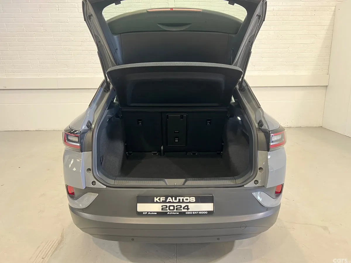 Volkswagen ID.4 SUV, Electric, 2024, Grey