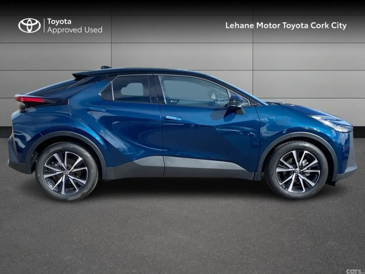 Toyota C-HR SUV, Petrol Hybrid, 2026, Blue