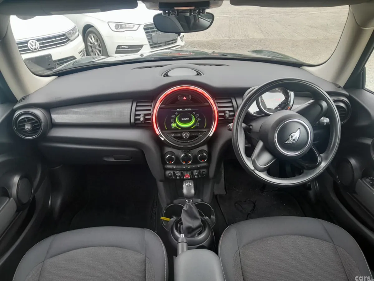 Mini Cooper Hatchback, Diesel, 2018, Green