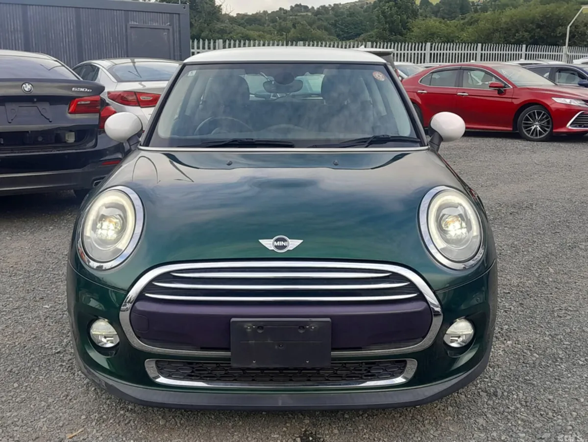 Mini Cooper Hatchback, Diesel, 2018, Green