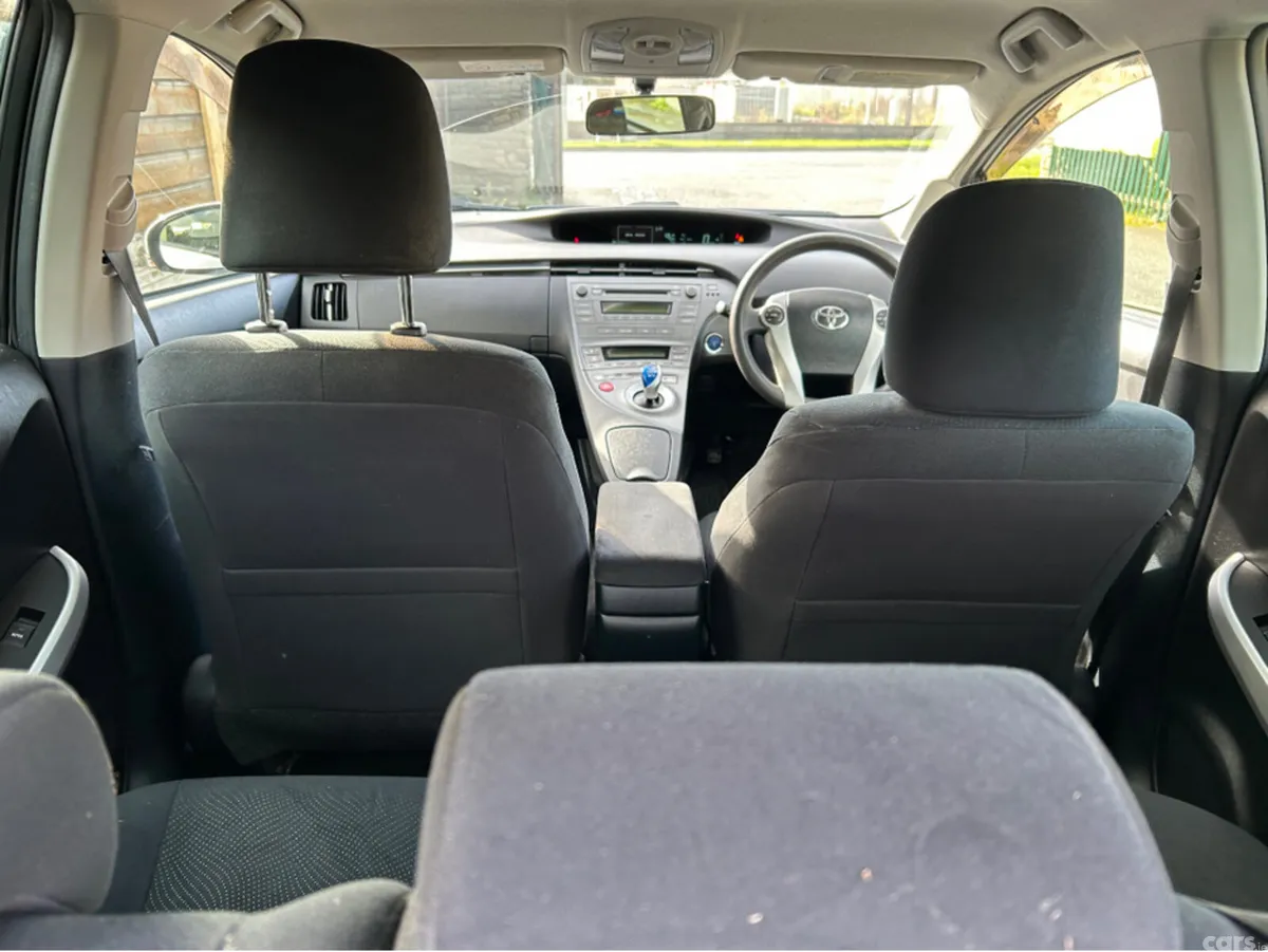 Toyota Prius Hatchback, Petrol Hybrid, 2014, White