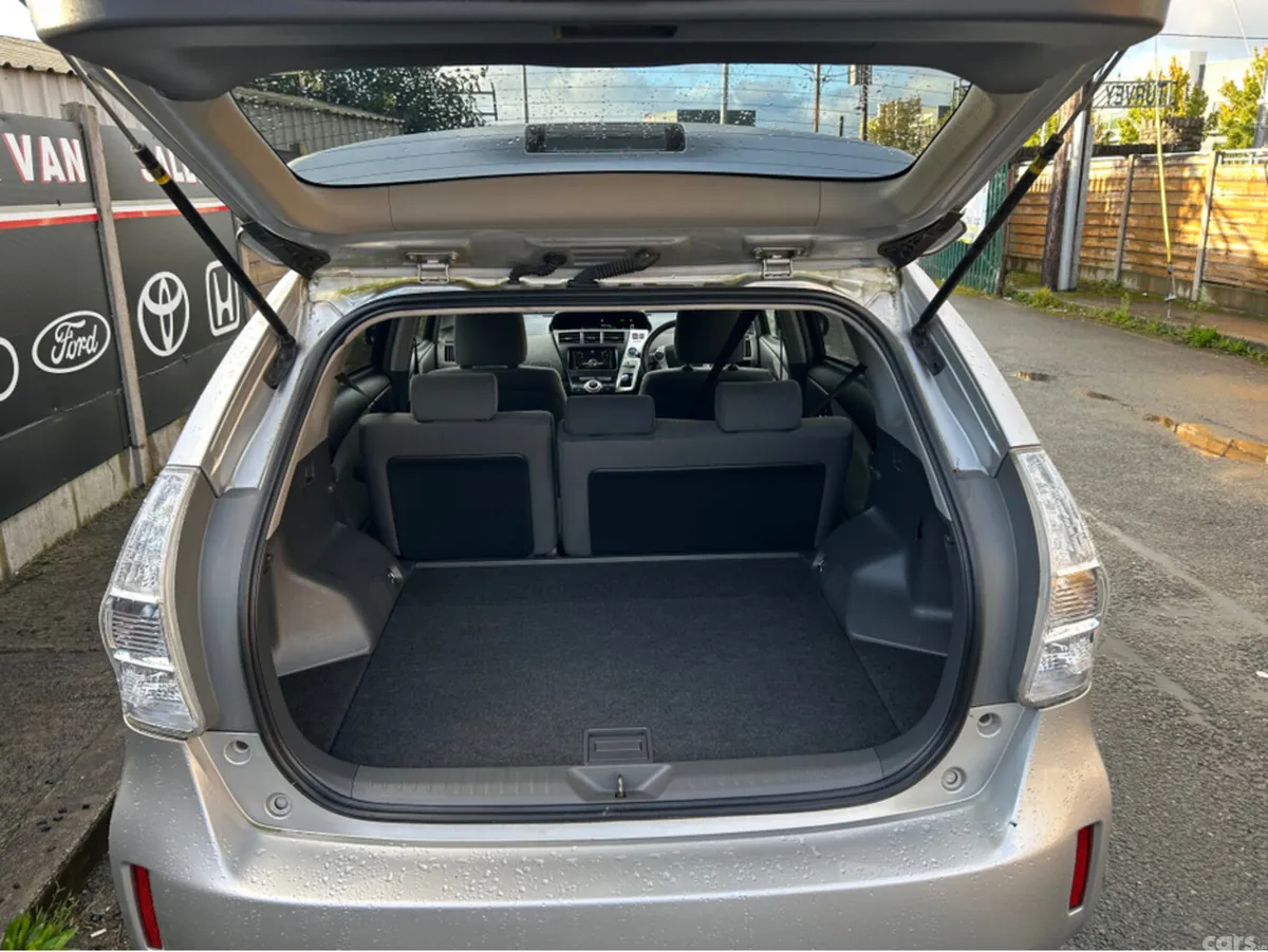 Toyota Prius Hatchback, Petrol Hybrid, 2012, Silver