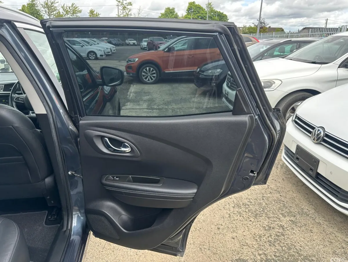 Renault Kadjar SUV, Petrol, 2018, Grey