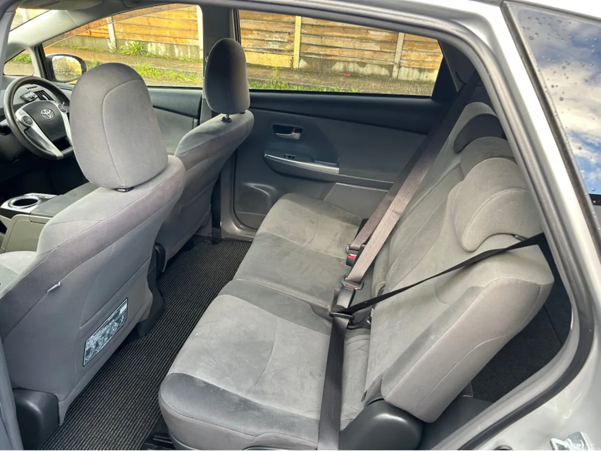 Toyota Prius Hatchback, Petrol Hybrid, 2012, Silver