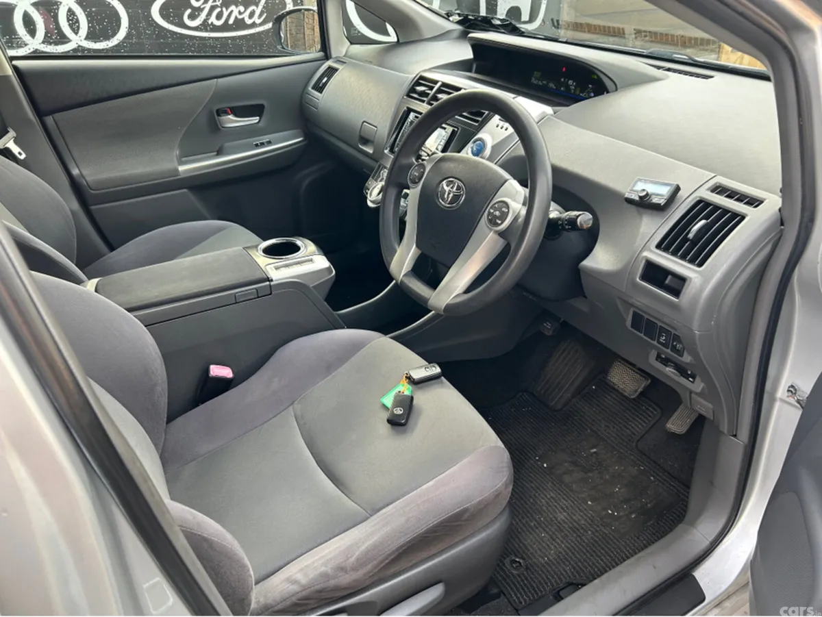 Toyota Prius Hatchback, Petrol Hybrid, 2012, Silver