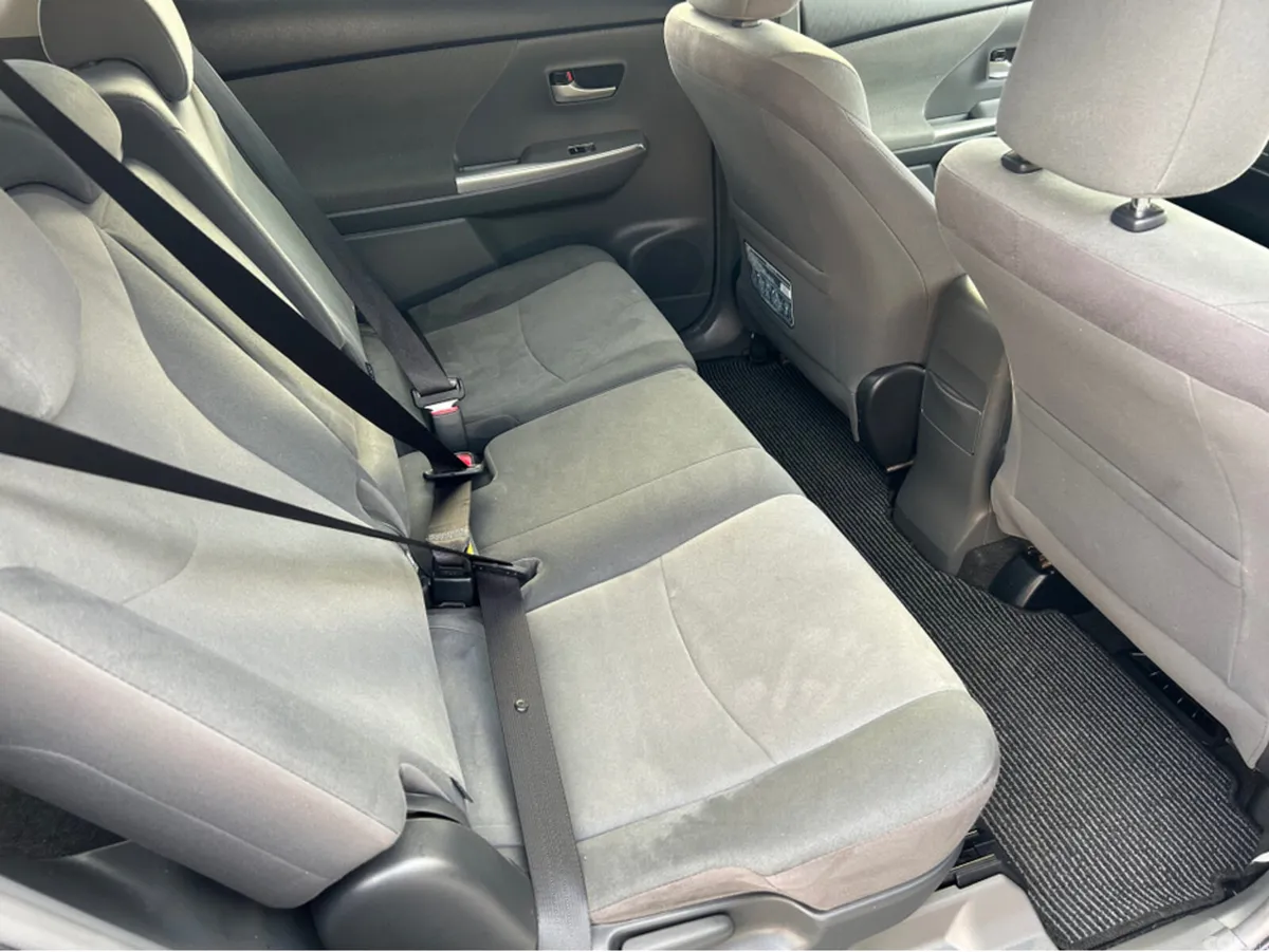 Toyota Prius Hatchback, Petrol Hybrid, 2012, Silver