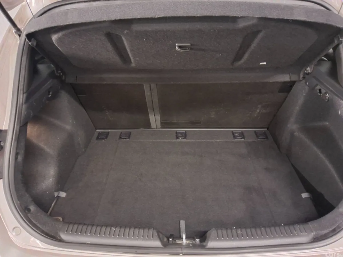 Hyundai i30 Hatchback, Petrol, 2016, Silver