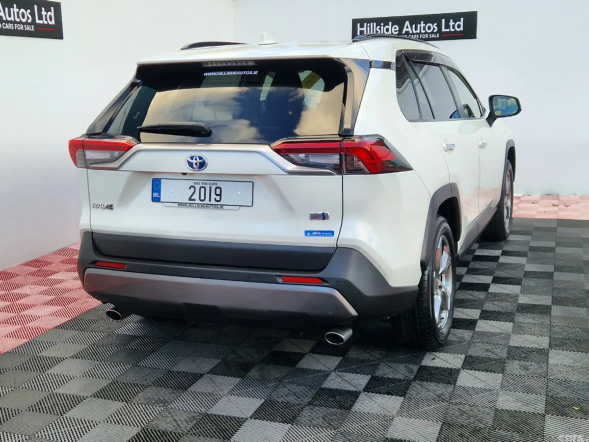 Toyota RAV4 SUV, Petrol Hybrid, 2019, White