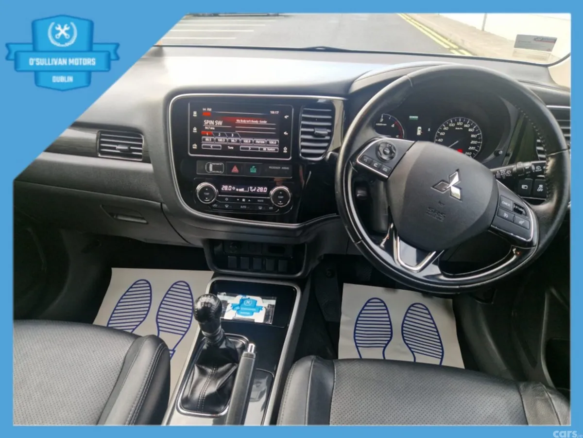 Mitsubishi Outlander Estate, Diesel, 2017, Grey